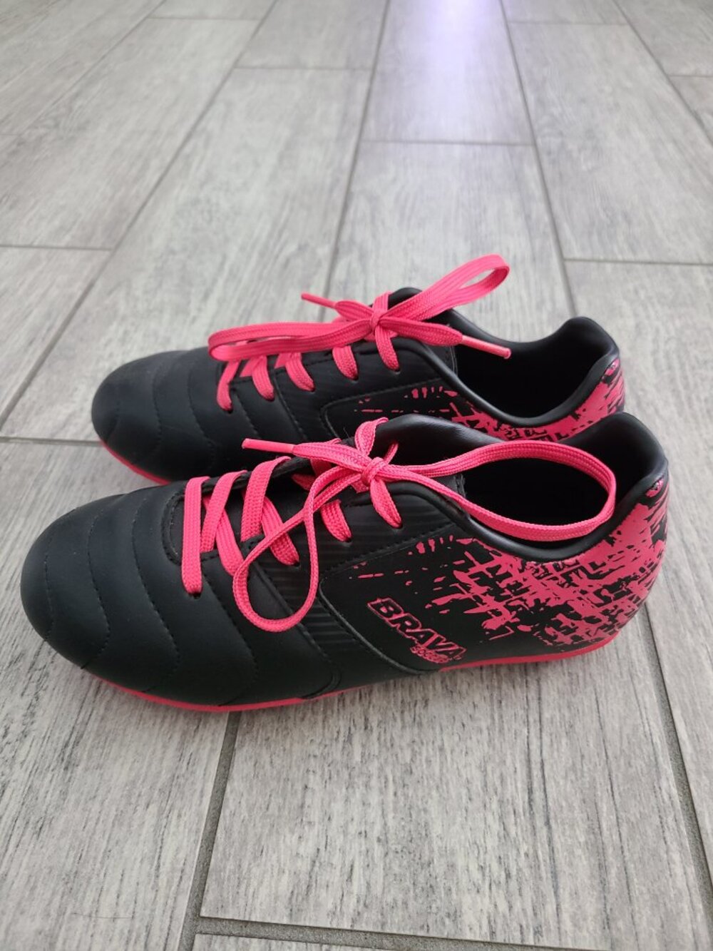Brava Soccer Cleats Black Pink Girls Size 2D - Picture 5 of 11